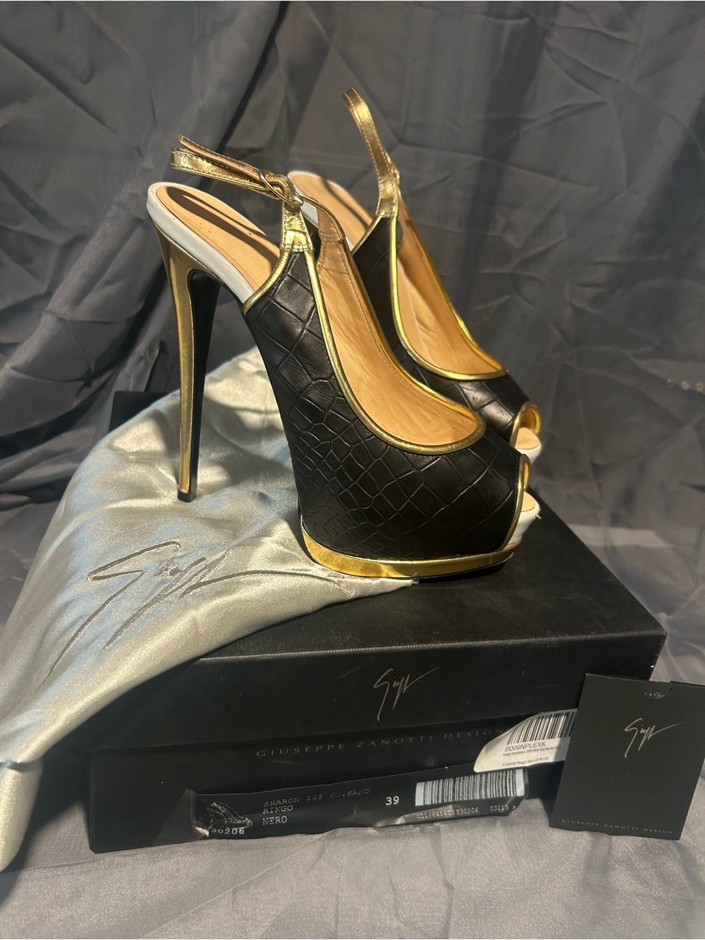 Giuseppe Zanotti Black Croc-Embossed Peep-Toe Slingbacks with Gold Trim size 39